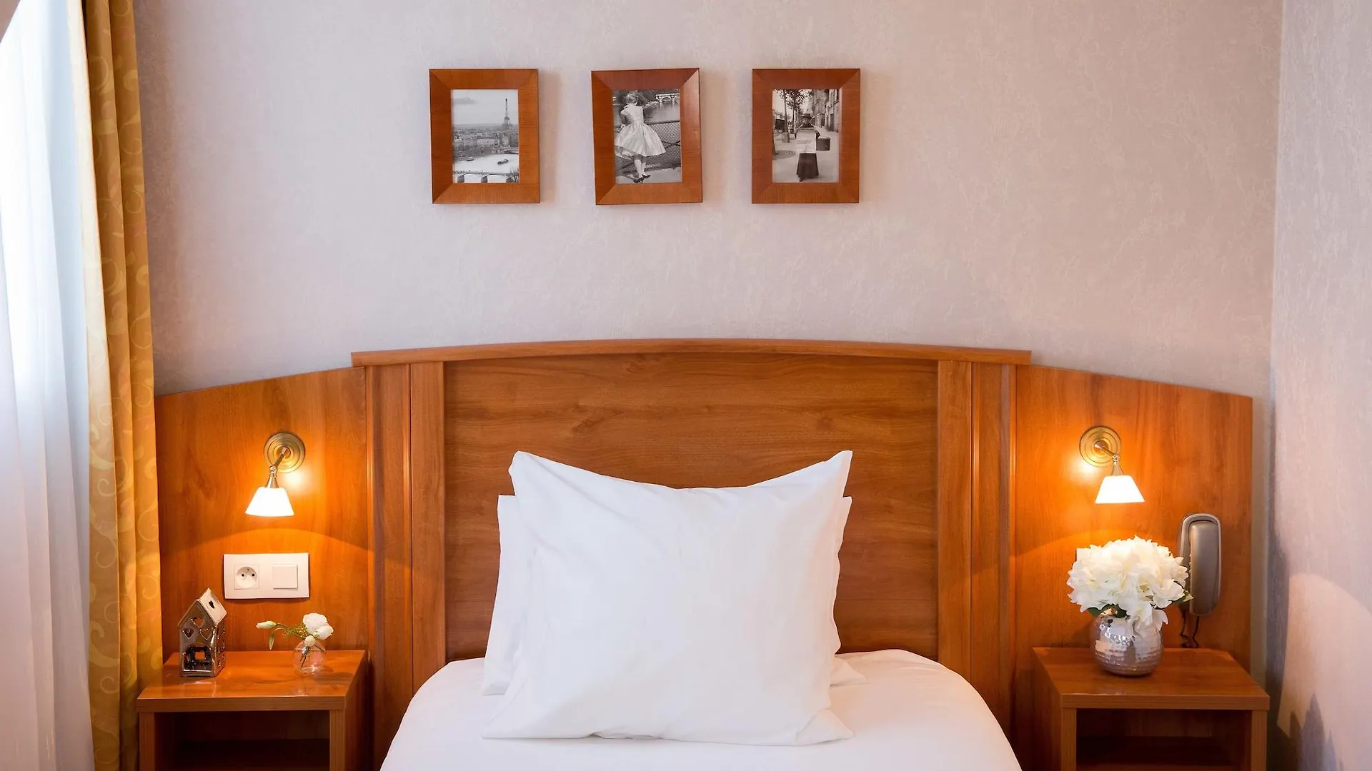 Elysees Opera Hotel