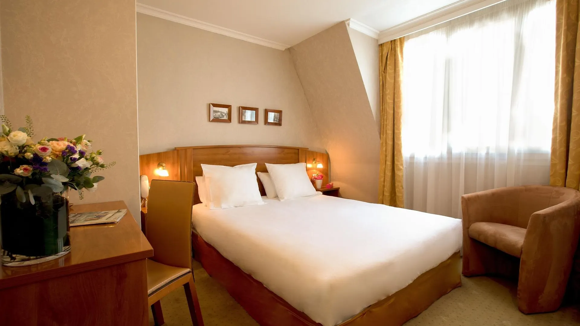 Hotel Elysees Opera Parigi